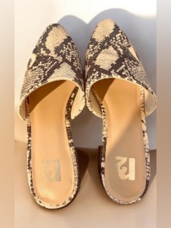 R2 Shoes - 🔴R2 Women’s Snakeskin Print Mules, Size 7